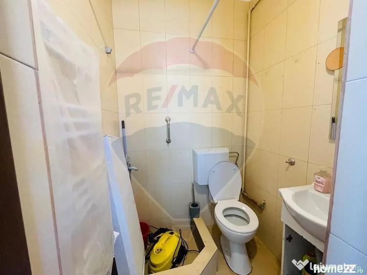 Casă cu 6 camere cu Teren 500 Mp în Calea Dumbrăvii