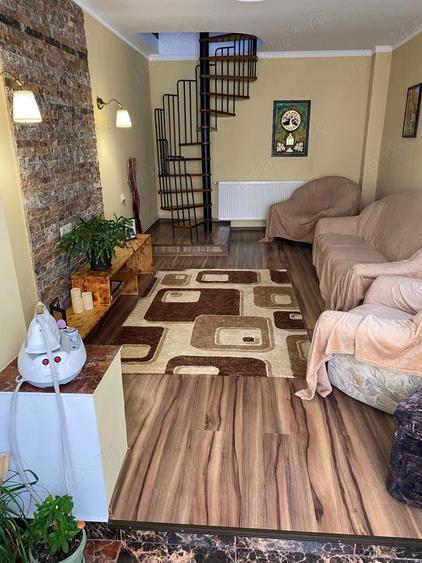 Casă cu 5 camere cu Teren 400 Mp în Gherla