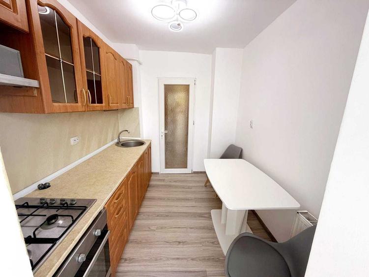Apartament cu 2 camere decomandat în Siderurgiștilor