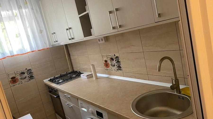 Apartament cu 2 camere decomandat în Tătărași