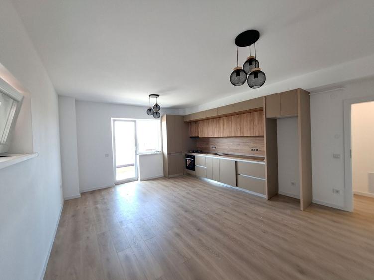 Apartament cu 3 camere decomandat în Vest
