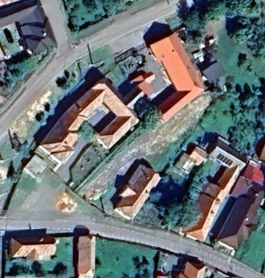 Casă individuală cu 3 camere cu Teren 901 Mp în Hodac