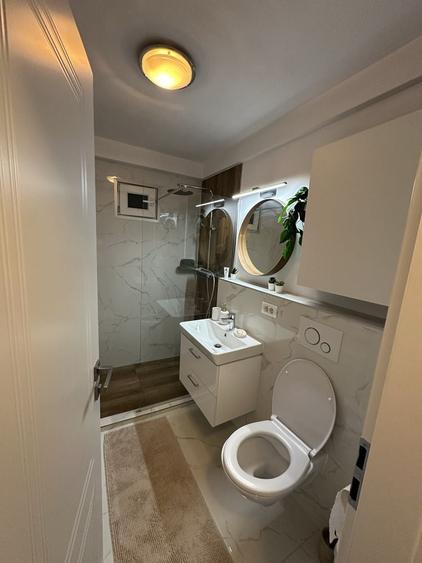 Apartament cu 2 camere decomandat în Lipovei