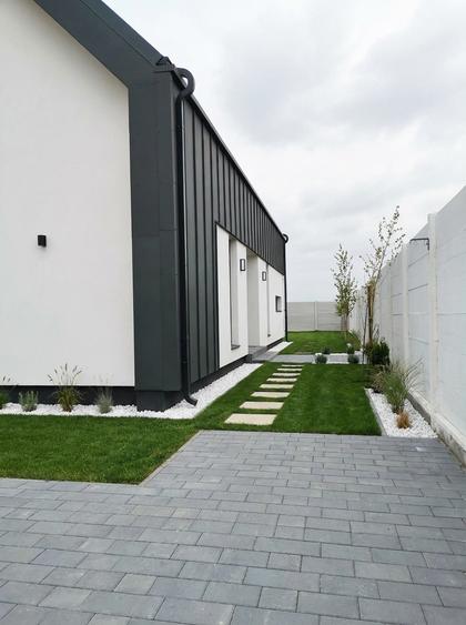 Casă individuală cu 4 camere cu Canalizare în Măgurele