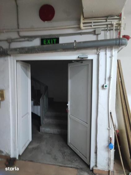 Spațiu comercial, de 1,237 mp, în Berceni