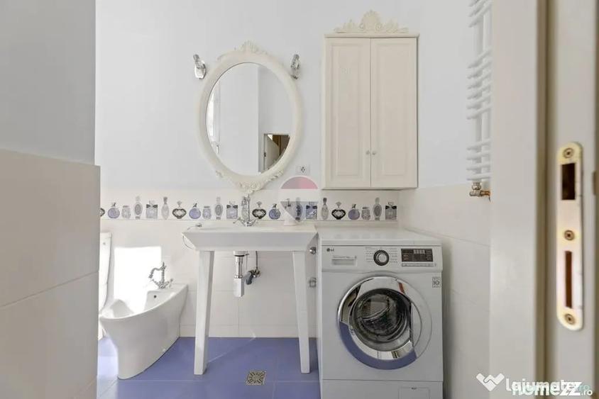 Apartament cu 3 camere semidecomandat în Central
