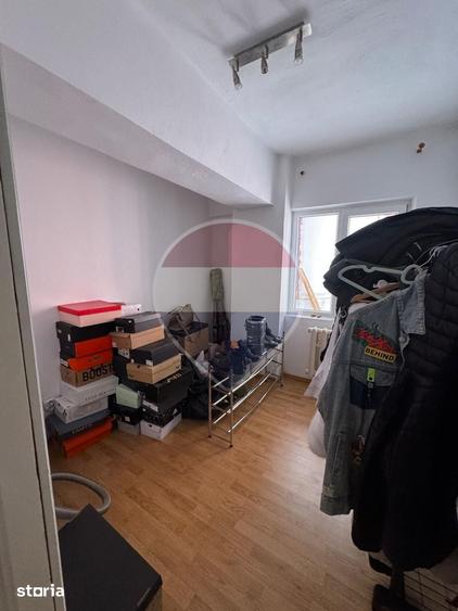 Apartament cu 3 camere în Sud