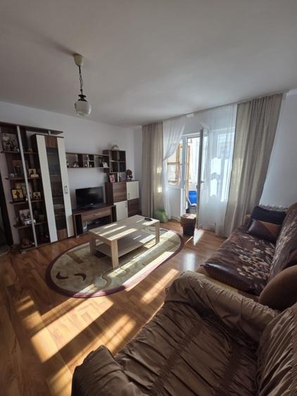 Etaj 3 - Apartament 3 camere - model spatios - Alexandru - Zimbru - 4