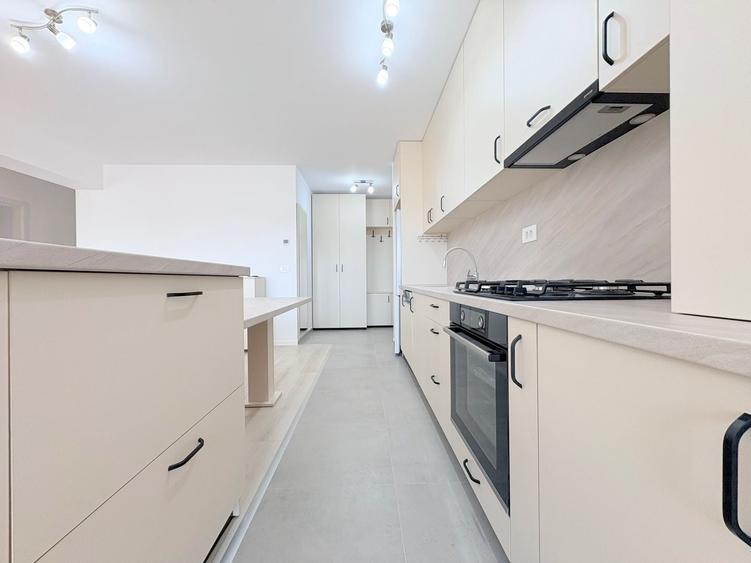 Apartament cu 3 camere decomandat, mobilat în Lipovei