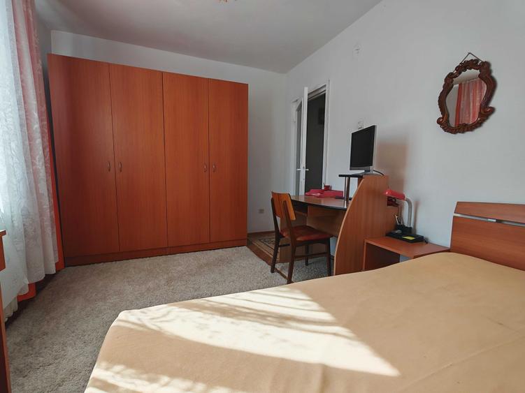 Apartament cu 3 camere decomandat în Ultracentral