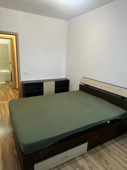 Apartament cu 2 camere semidecomandat în Păcii