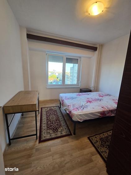 Apartament cu 2 camere decomandat în Intim