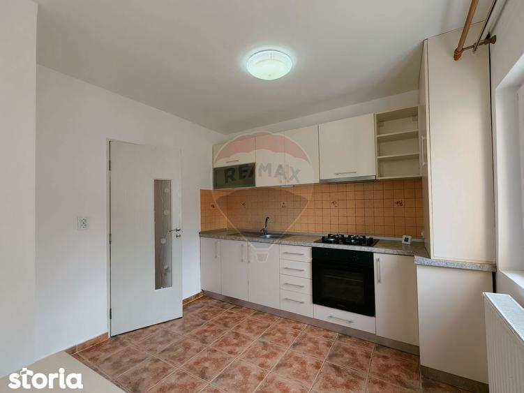 Apartament cu 3 camere, mobilat în Astra