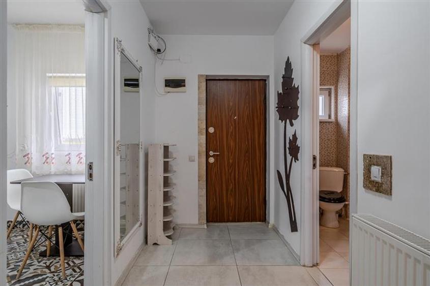 Duplex cu 4 camere cu Canalizare în Central