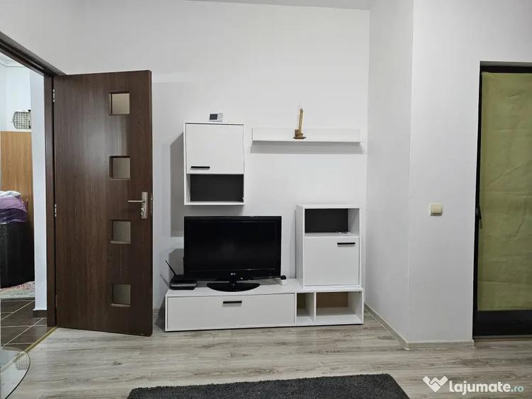 Garsonieră decomandată în Metalurgiei