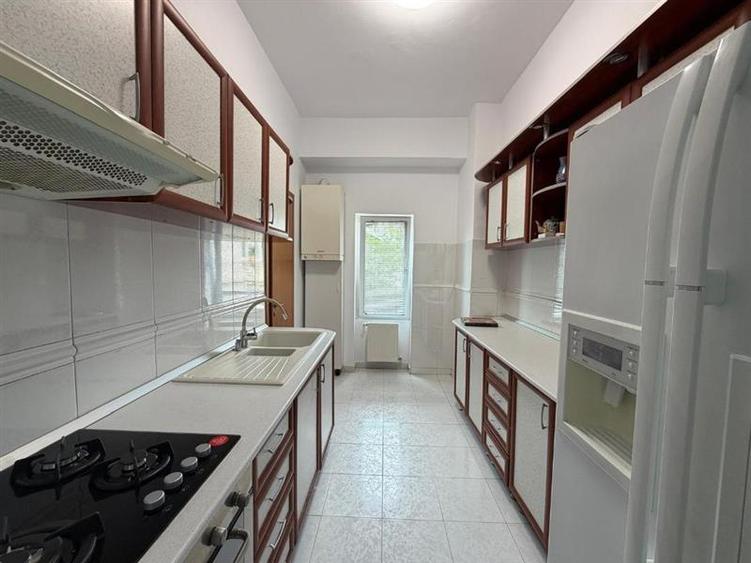 Apartament cu 2 camere decomandat, mobilat în Centrul Civic