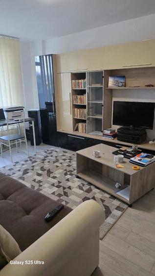 Apartament cu 2 camere decomandat în Horia