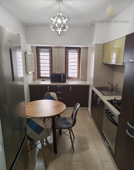 Apartament cu 2 camere decomandat, mobilat în Unirii
