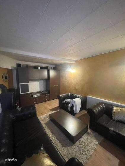 Casă cu 4 camere cu Teren 450 Mp în Central