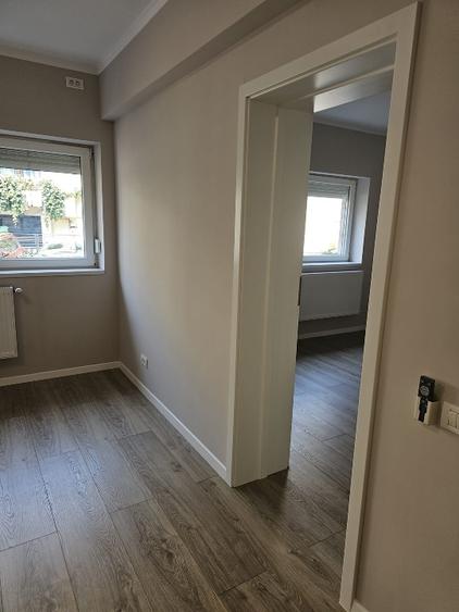 Apartament cu 3 camere decomandat în Universitate