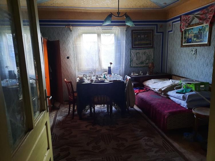 Casă cu 4 camere în Exterior Vest