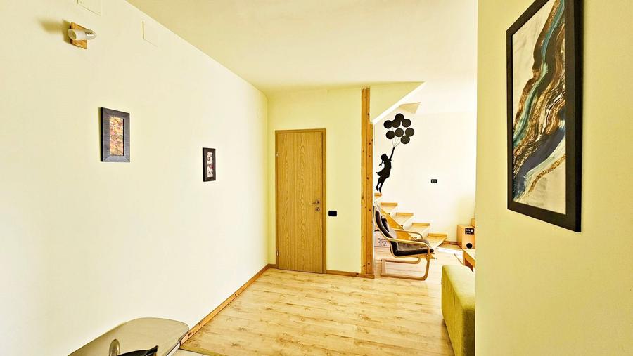 Apartament cu 3 camere, mobilat în Centrul Civic
