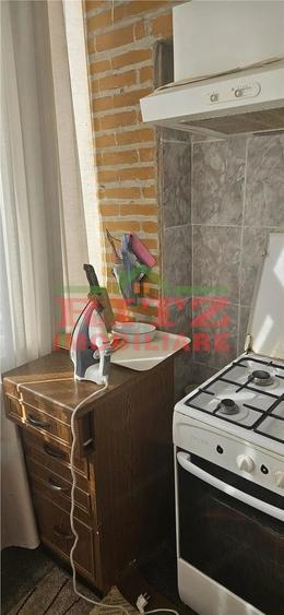 APARTAMENT 3 CAMERE , CENTRU,A. CARACALLA - 8