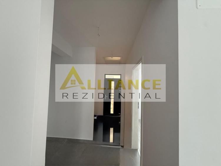 Casă individuală cu 3 camere cu Canalizare în Berceni