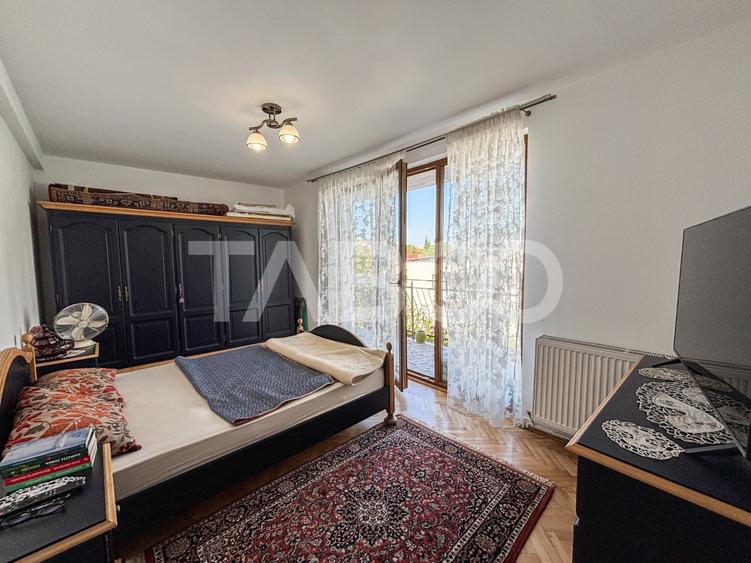 Apartament cu 3 camere semidecomandat, mobilat în Andrei Mureșanu