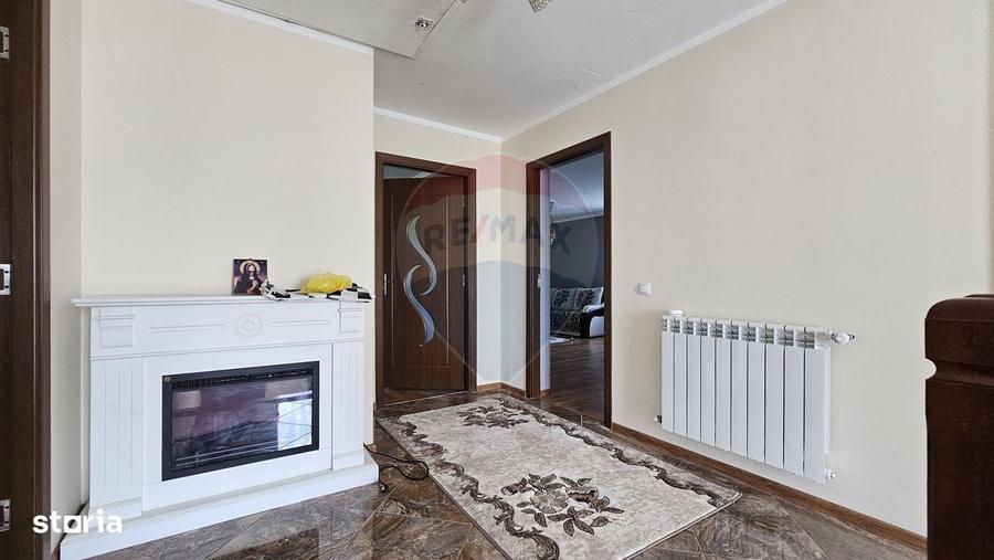 Casă cu 4 camere în Hănțești