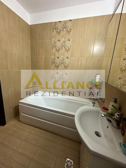 Apartament cu 3 camere decomandat în 1 Decembrie 1918