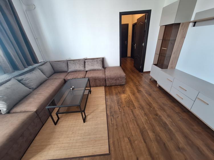 Apartament cu 3 camere nedecomandat în Iancului