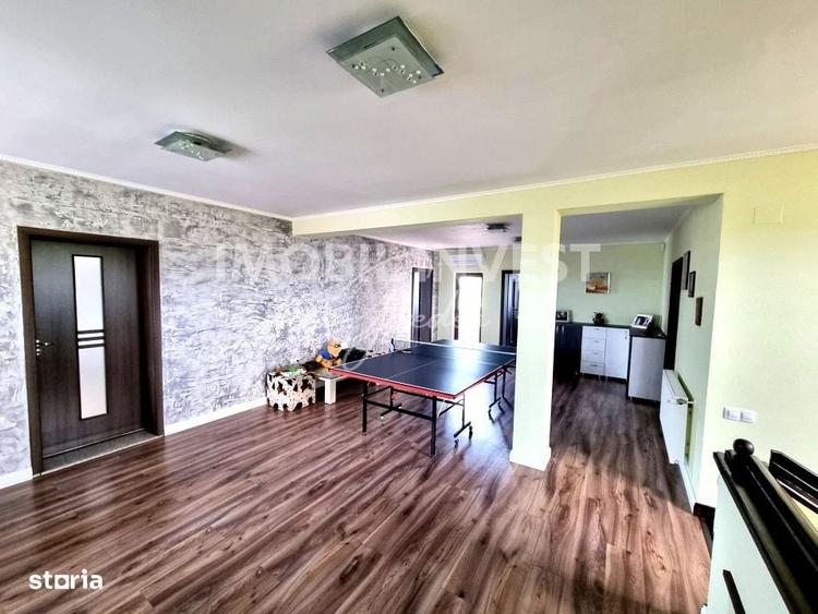 Casă cu 4 camere cu Teren 1719 Mp în Micești