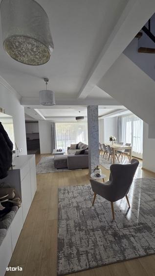 Casă cu 4 camere cu Teren 560 Mp în Central