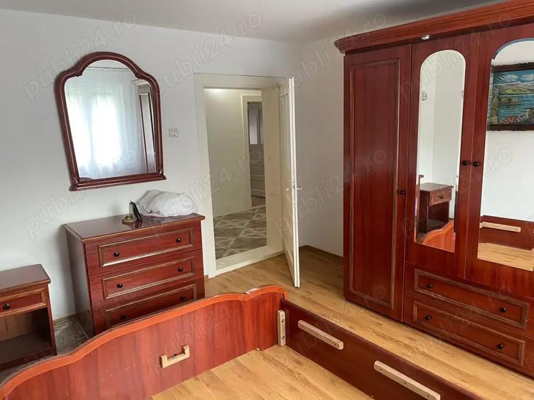 Casă cu 3 camere în Criș