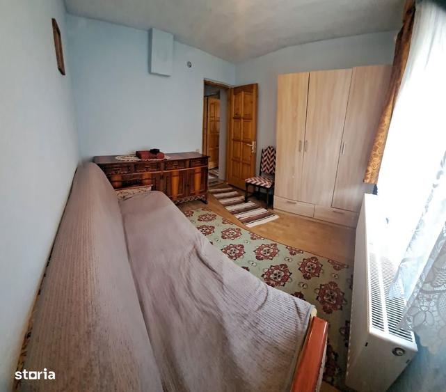 Casă cu 3 camere cu Teren 465 Mp în Boița