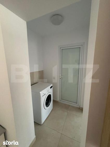 Apartament cu 3 camere semidecomandat în Micro 11