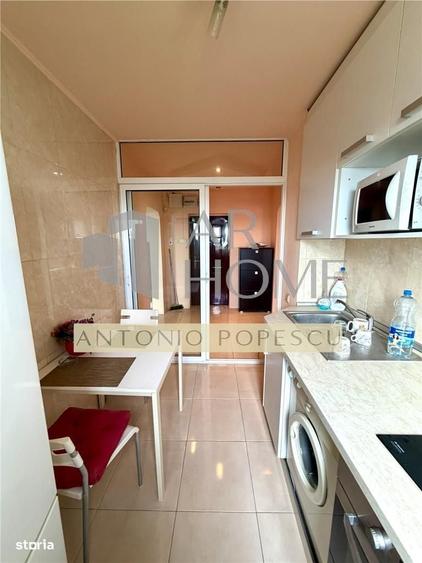 Apartament cu 2 camere decomandat în Vest