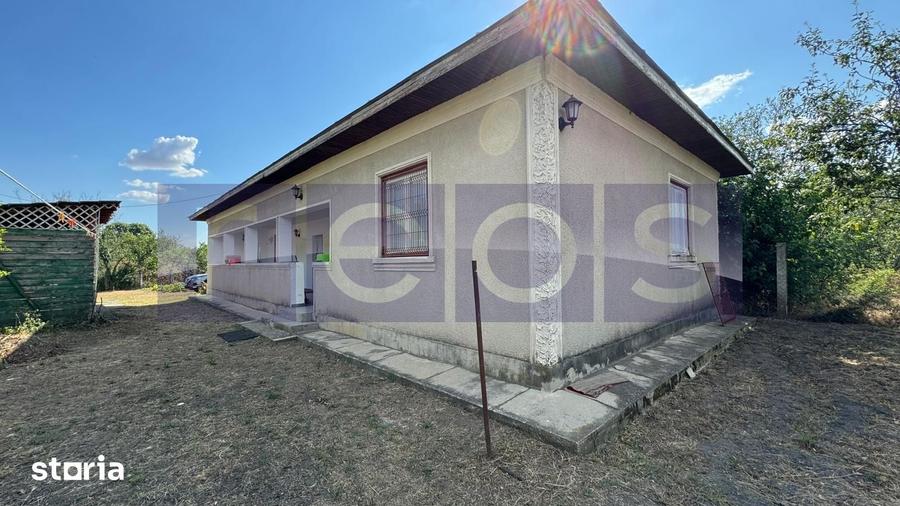 Casă cu 3 camere cu Teren 1300 Mp în Dobrotești