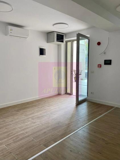 Apartament cu 3 camere decomandat în Armeneasca