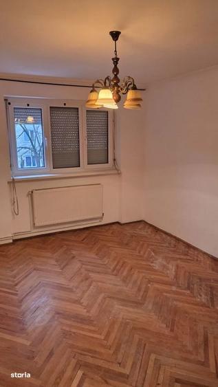 Apartament cu 2 camere decomandat în Micro 14