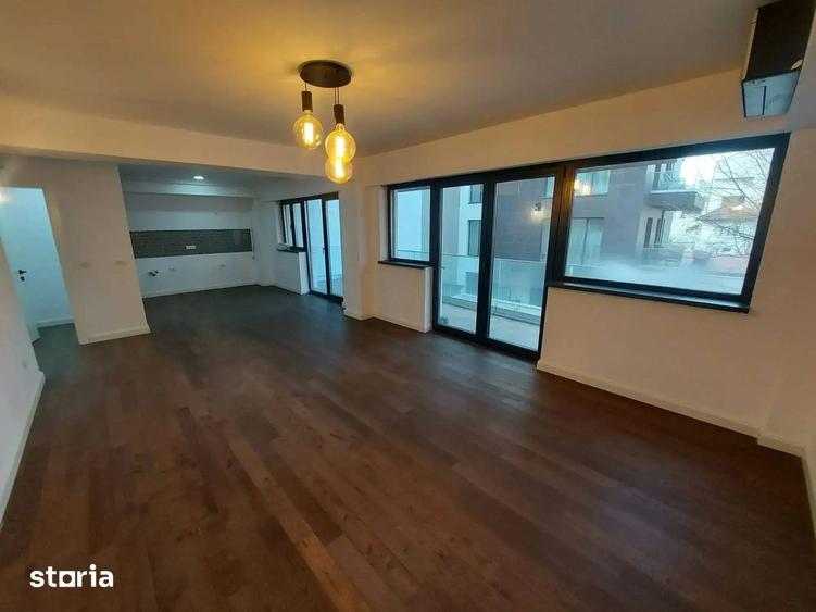 Apartament cu 3 camere decomandat în Dorobanți