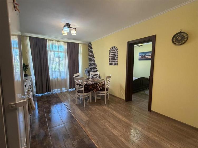 Apartament cu 3 camere semidecomandat, mobilat în Arhitecților - Calea Cisnădiei