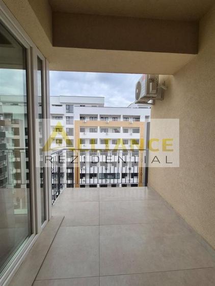 Garsonieră decomandată în Central