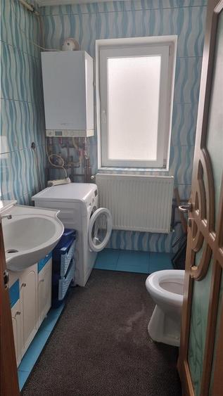 Apartament cu 3 camere decomandat în Ostroveni