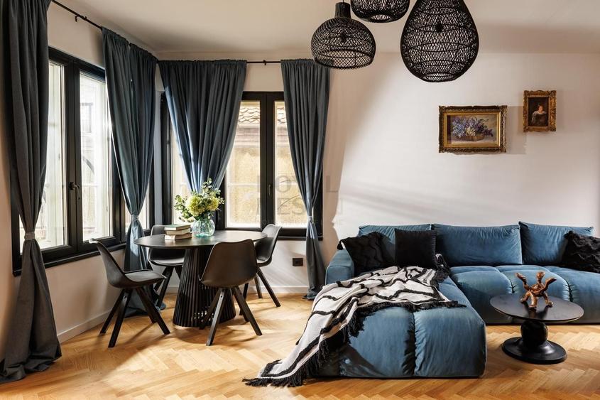 Apartament cu 3 camere decomandat în Centrul Istoric