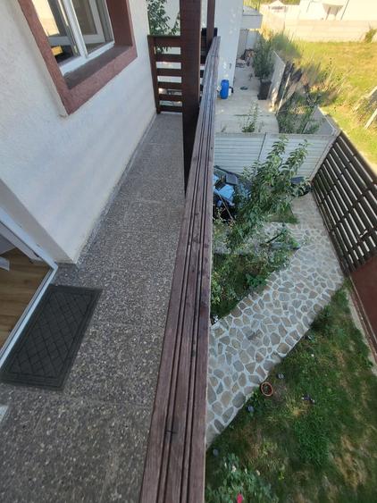 Casă cu 5 camere cu Canalizare în Sud-Est