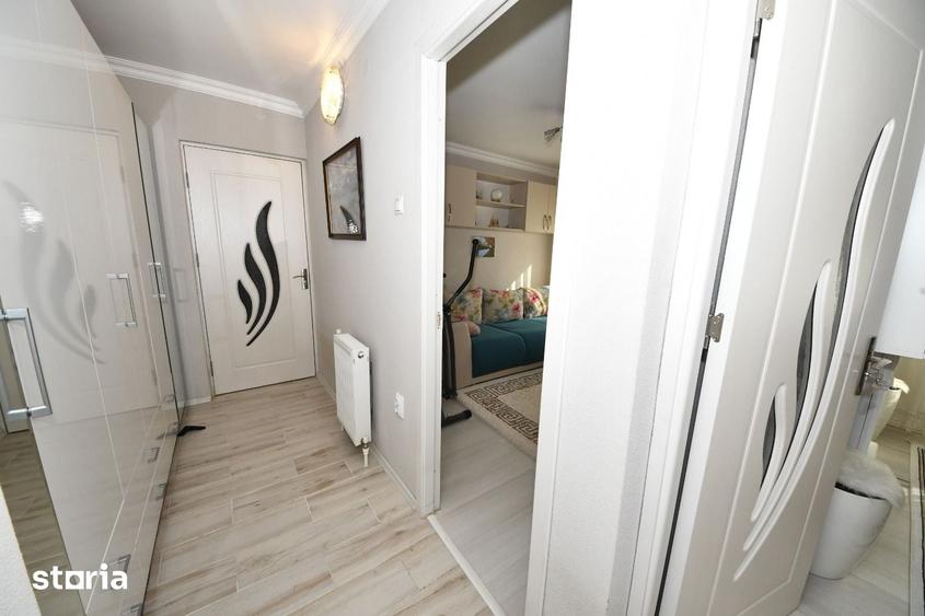 Apartament cu 3 camere decomandat în Central