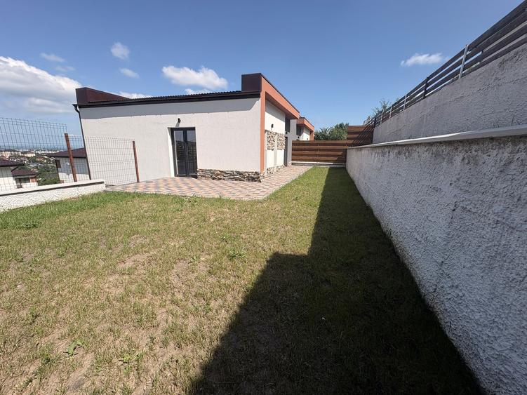 Casă cu 3 camere cu Teren 250 Mp în Cug