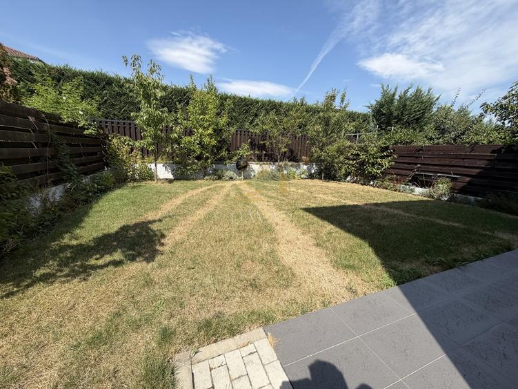 Duplex cu 5 camere cu Canalizare în Borhanci